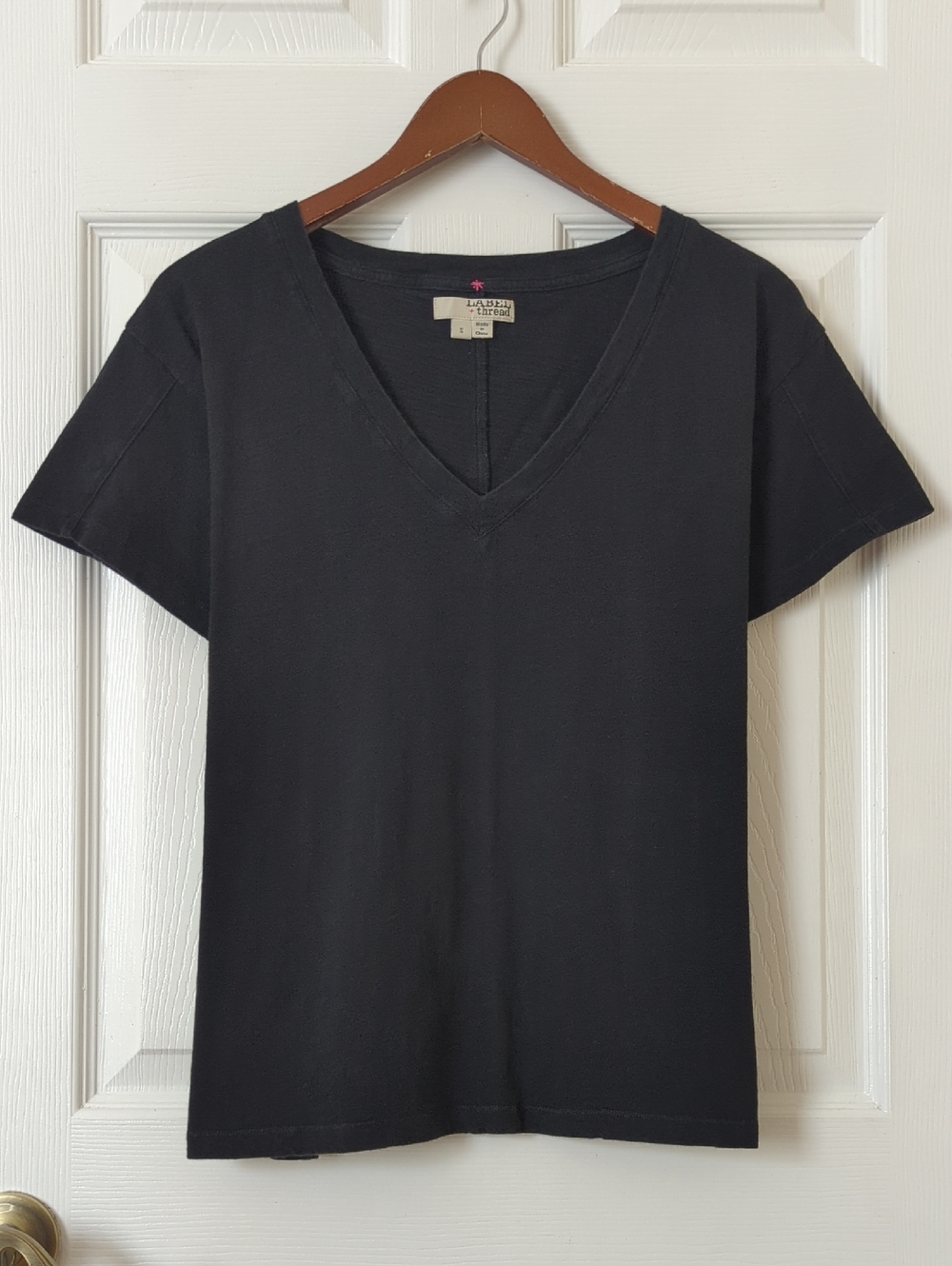 Label + Thread Rebel BF Vee Cotton Relaxed Fit V-neck Short Sleeve Tee Black S